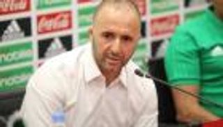 بوادر أزمة بين مدرب الجزائر ونجم ريال بيتيس 