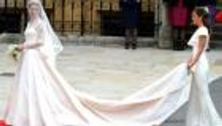 أليكسندر ماكوين المصمم المفضل لإطلالات كيت ميدلتون 