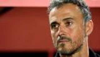 إنريكي يمتدح ساوثجيت قبل قمة إسبانيا وإنجلترا