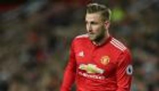 مانشستر يونايتد يقترب من تجديد عقد لوك شو