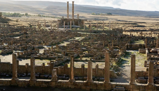 مدينة تيمقاد الأثرية الرومانية في الجزائر