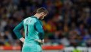 الصحف الإسبانية توجه أصابع الاتهام نحو دي خيا "الشفاف"