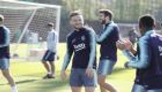 راكيتيتش يعود إلى تدريبات برشلونة