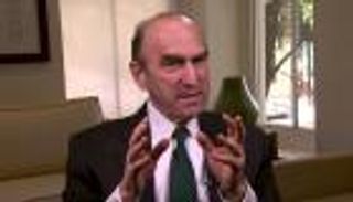 مسؤول أمريكي سابق: إيران عدو.. وأتفق مع ترامب بشأنها