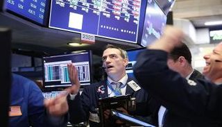 وول ستريت تحقق خسائر بفعل قطاع التكنولوجيا