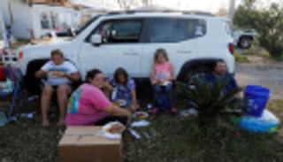 ارتفاع عدد ضحايا إعصار مايكل إلى 27 قتيلا وفقد المئات