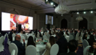 "دبي العطاء" تدعم التعليم في باكستان بمزاد فني