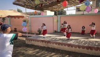 مركز في سوريا لإعادة تأهيل الأطفال بالرسم