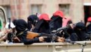 الحوثي ينشر مليشيات نسائية بصنعاء والحديدة للنهب والقمع