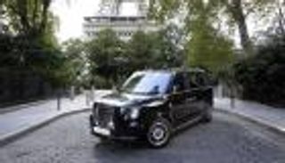 أول نسخة كهربائية من "لندن كاب" الآن في فرنسا