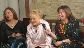 الفنانة المصرية القديرة نادية لطفي بين إلهام شاهين وليلى علوي