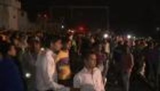 بالصور.. مقتل العشرات في حادث قطار شمال الهند