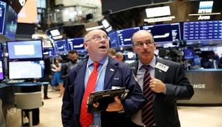 وول ستريت ترتفع عند الفتح بفعل نتائج قوية - رويترز