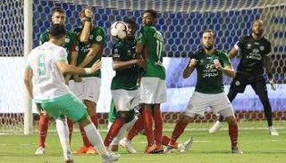 السومة في صورة من اللقاء