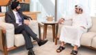 مكتوم بن محمد يستقبل الرئيس التنفيذي لشركة ماستركارد العالمية