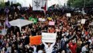 بالصور.. احتجاجات في البرازيل رفضا لمرشح الرئاسة اليميني بولسونارو