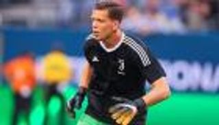 تشيزني يستعيد ذكرى مشاركته الأولى بالبريمييرليج أمام اليونايتد