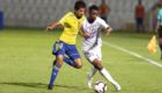 لاعب الظفرة يشيد بجماهير الوحدة الإماراتي