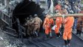 170 منقذا لمساعدة عمال محاصرين في منجم بشرق الصين