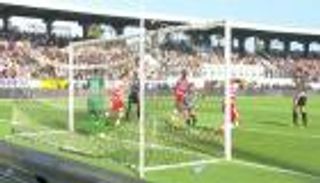 الصفاقسي يصعق الأفريقي وينفرد بصدارة الدوري التونسي