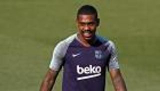 ميسي يمنح مالكوم فرصة الظهور مع برشلونة