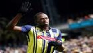 نادٍ أسترالي يؤكد تقديمه عقدا احترافيا لبولت