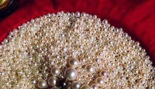 نمو تجارة اللؤلؤ في أبوظبي