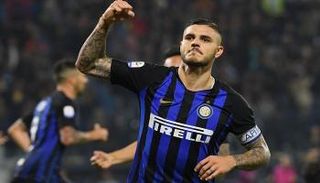 ماورو إيكاردي مهاجم إنتر ميلان