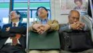 شركة يابانية تكافئ موظفيها على النوم الجيد