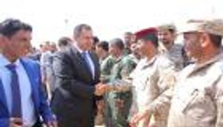 أول زيارة ميدانية لرئيس الوزراء اليمني الجديد إلى المهرة