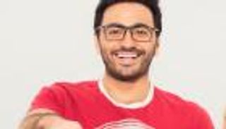 المطرب المصري تامر حسني يعود للغناء بحفل غنائي في القاهرة