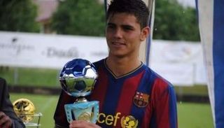 ماورو إيكاردي 