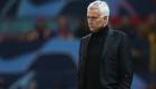 ملاك مانشستر يونايتد يطالبون مورينيو بالصمت