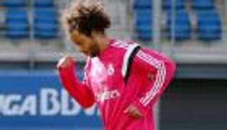 مارسيلو يعود لتدريبات ريال مدريد استعدادا للكلاسيكو