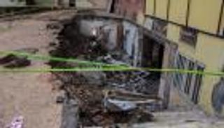 بالفيديو.. انهيار أرضي يبتلع سيدتين جنوب تركيا