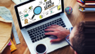 "ترام السيرة الذاتية" في ميلانو.. لتقديم النصائح للباحثين عن عمل