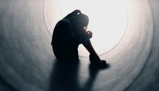 المصاب بالاكتئاب يتحسن بالحمام الدافئ - صورة أرشيفية