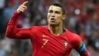 تقارير: رونالدو يعود إلى البرتغال في موقعة إيطاليا