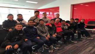 أطفال الكهف 