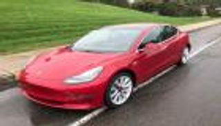 تسلا تخفّض سعر "موديل 3" 5 آلاف دولار