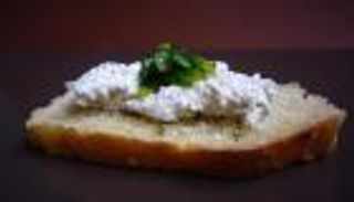 تناول الجبن القريش قبل النوم يحرق المزيد من السعرات