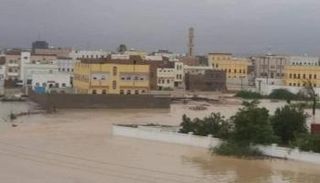 جانب من أضرار الإعصار