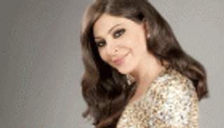 بالفيديو.. المطربة اللبنانية إليسا تشارك الجمهور الاحتفال بعيد ميلادها