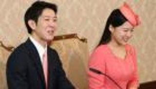 الأميرة اليابانية أياكو تثير التساؤلات قبل الزفاف من "موظف"