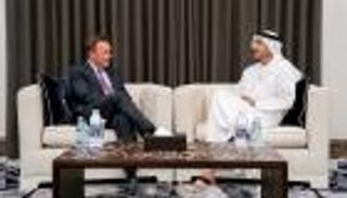 عبدالله بن زايد يبحث مع نائب رئيس البرلمان الألماني العلاقات الثنائية