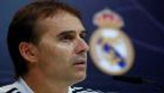 فيديوجراف.. لوبيتيجي يتسلح بجرعة دعم من نجوم الريال قبل الكلاسيكو