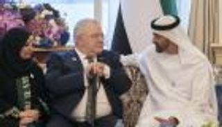 محمد بن زايد يبحث مع رئيس البرلمان الأيرلندي العلاقات الثنائية