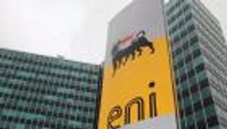 إيني الإيطالية تتحالف مع توتال الفرنسية للتنقيب عن النفط بالجزائر