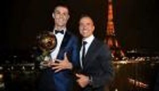 وكيل رونالدو يجهز هدية جديدة ليوفنتوس