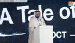 سلطان القاسمي يكرم الفائزين بجوائز الشارقة في افتتاح معرض الكتاب الـ37